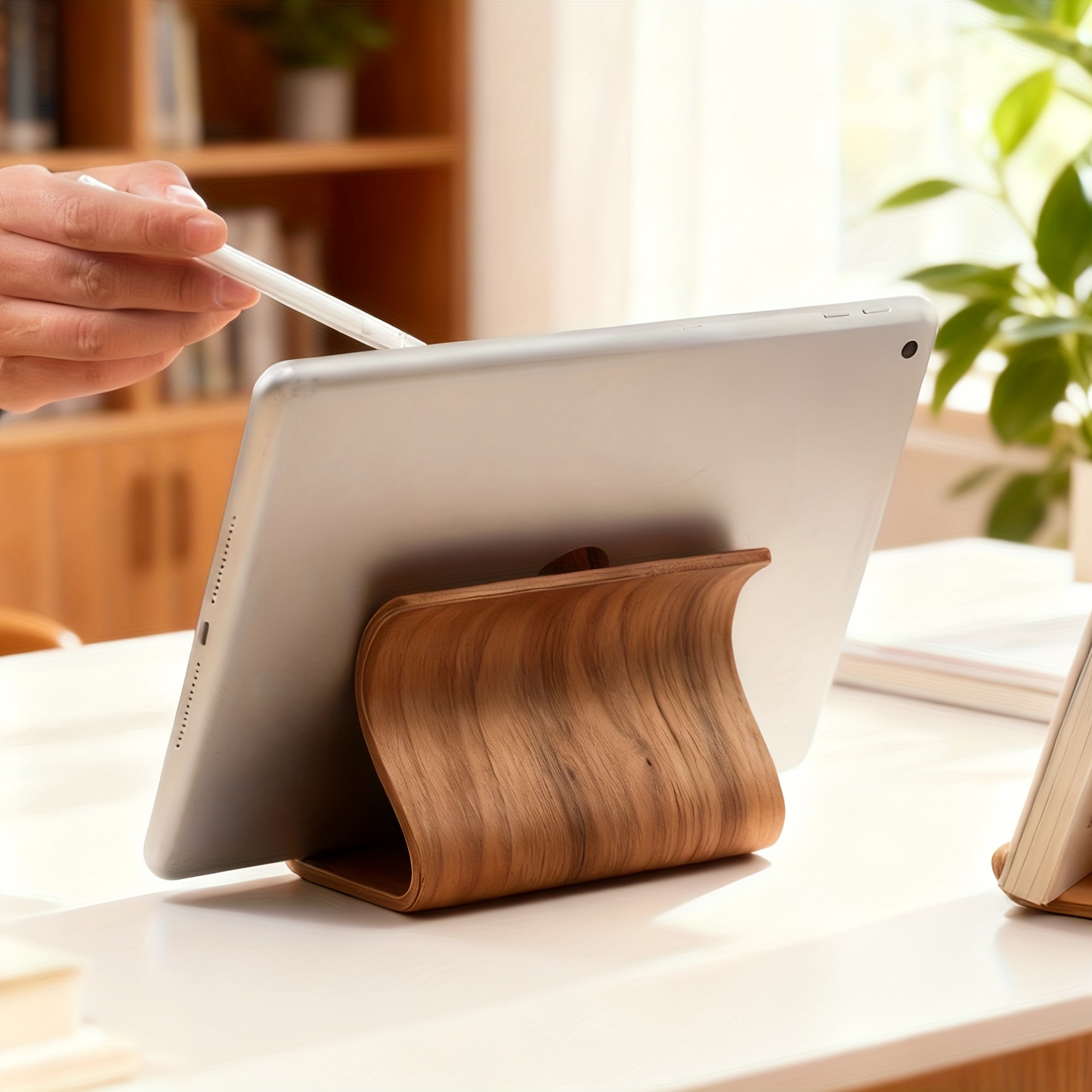 【新しい木製スマホスタンド】新しい木製携帯電話スタンド |  - Desk Setup Wood のレビューと価格