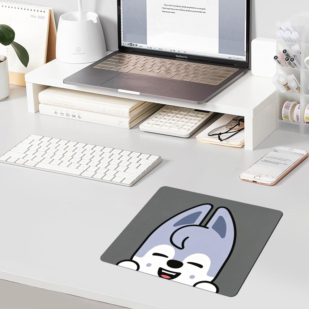 Kpop Stray--kids S-skzoo クールな漫 - Desk Setup Kpop のレビューと価格